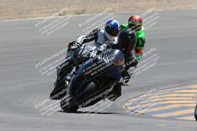 media/Apr-09-2023-SoCal Trackdays (Sun) [[333f347954]]/Turn 10 (115pm)/